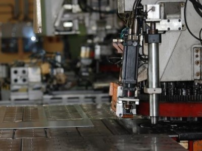深圳鈑金加工廠常用的3種材料：合金銅、鋼、鋁