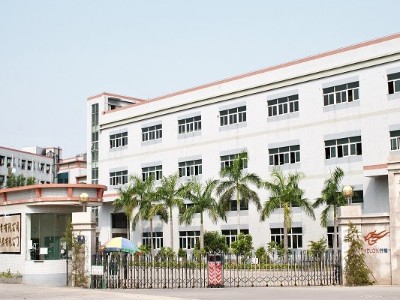深圳五金沖壓廠，五金加工機械手操作9